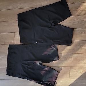 Fabletics maternity size small black biker shorts with side pockets
